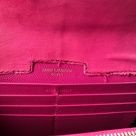 YSL damaged and repaired wallet - Picture 3 of 7